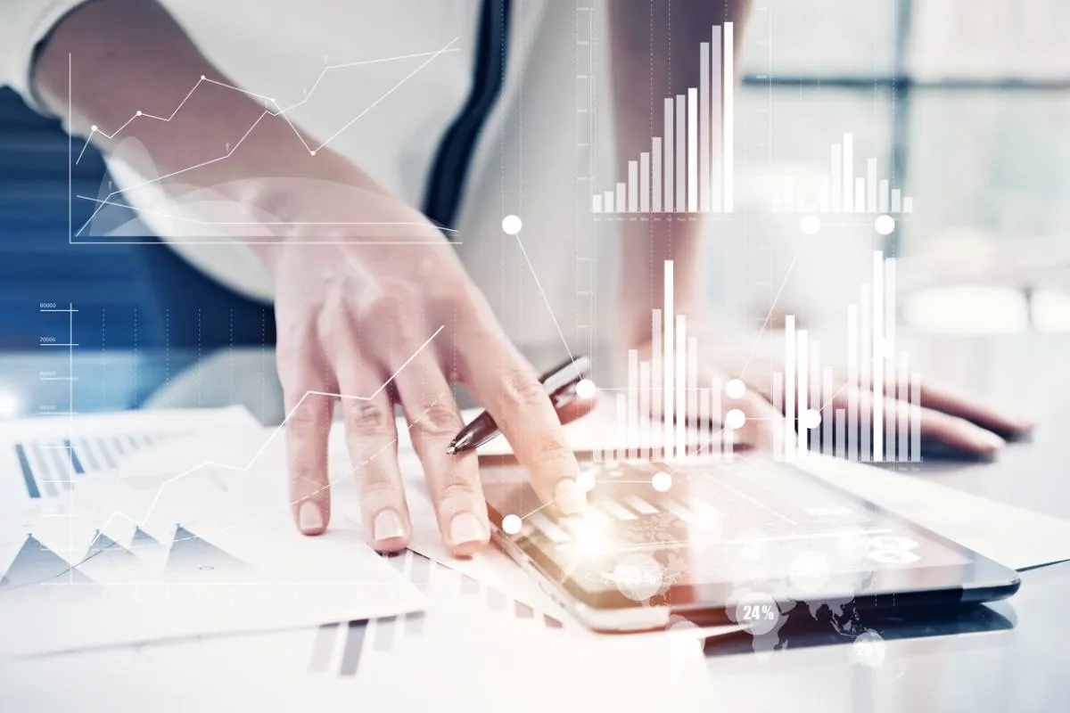 Expert-comptable : le partenaire qui transforme vos chiffres en décisions