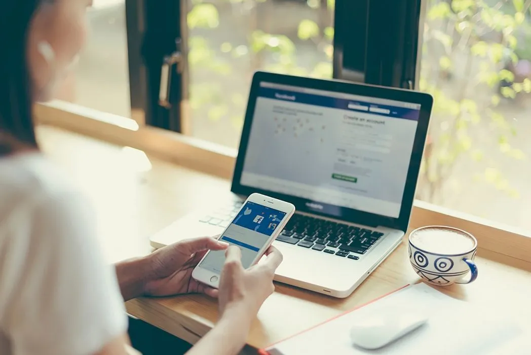 Naviguer dans l’océan de données personnelles de Facebook