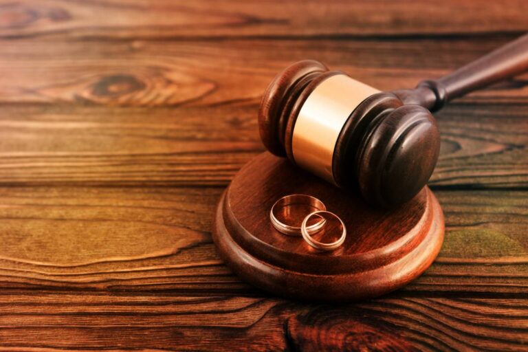 Divorces conflictuels : comment défendre efficacement vos droits ?