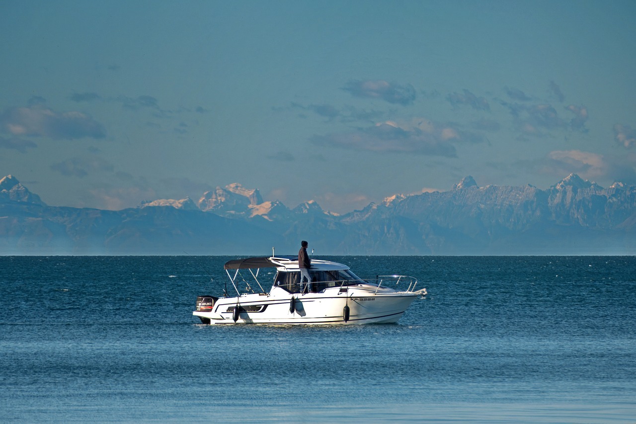 Règles de l’océan : comment la réglementation maritime façonne le domaine juridique ?